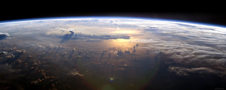 Ziemia z kosmosu - EarthFromSpace_2560x1024.jpg